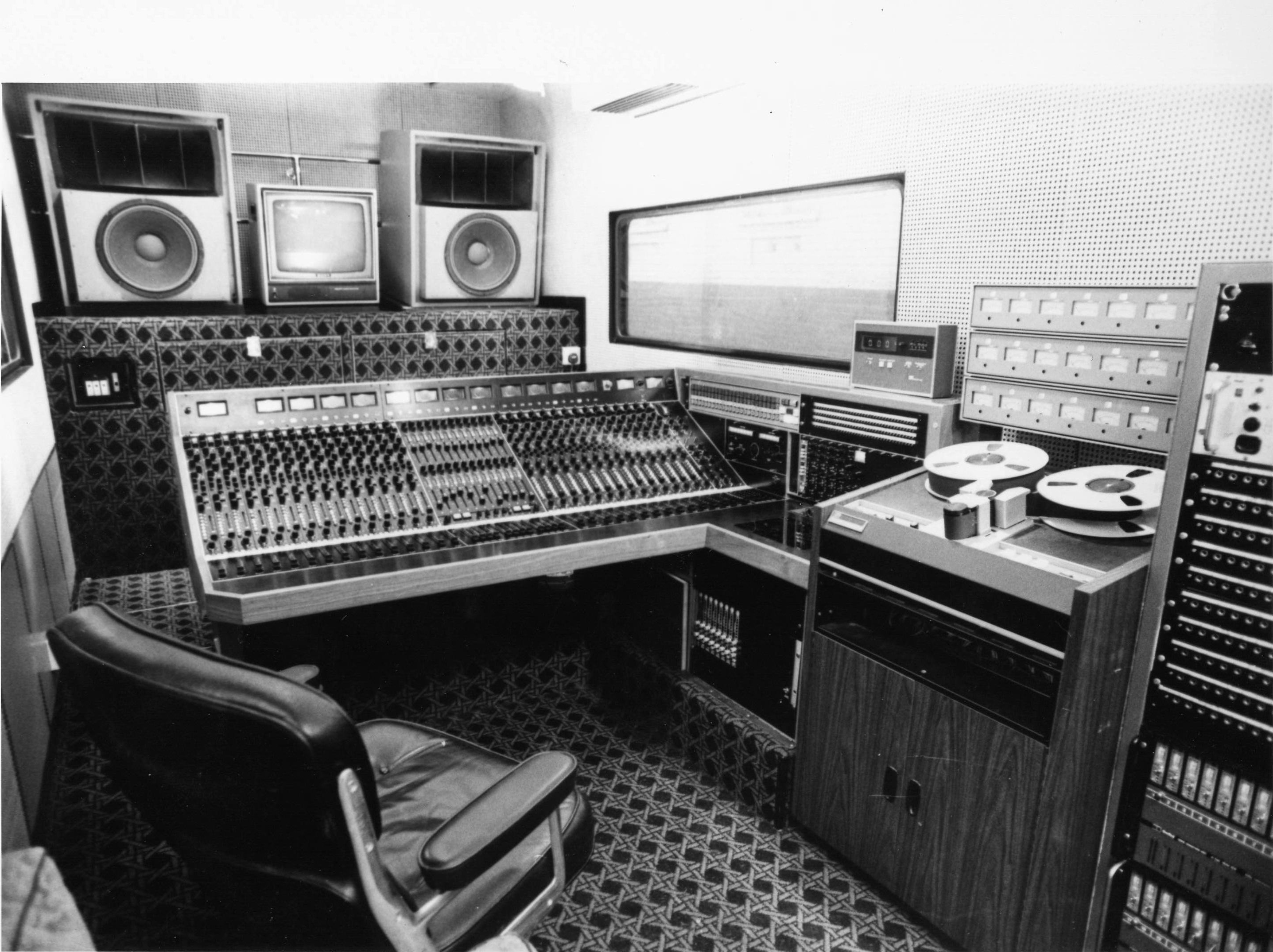 Island Studios Mobile